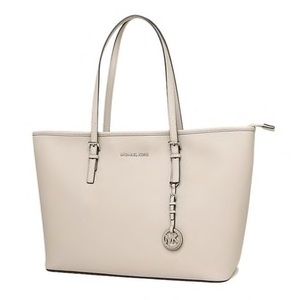 Michael Kors Jet Set Travel Large in ‘Cement’